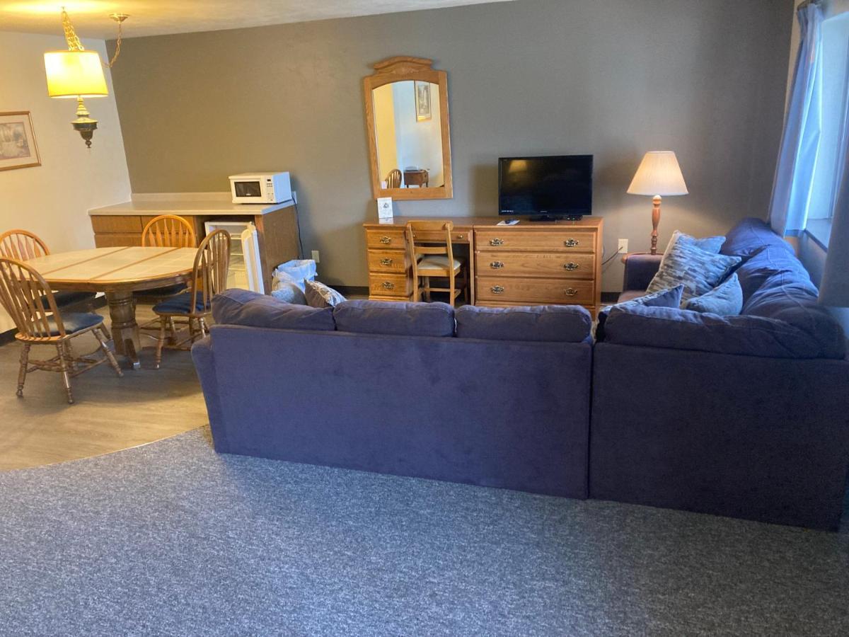 Clintonville Landmark Motel المظهر الخارجي الصورة
