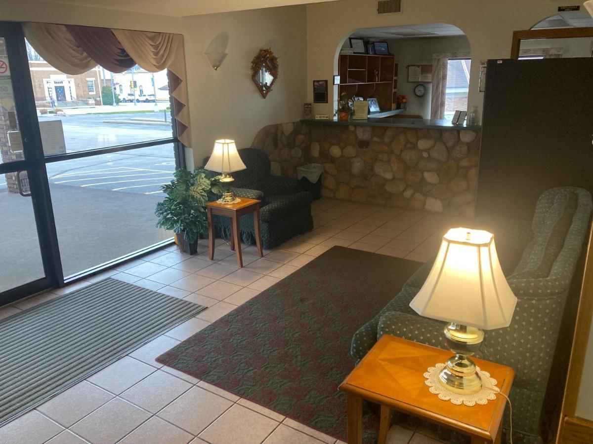 Clintonville Landmark Motel المظهر الخارجي الصورة