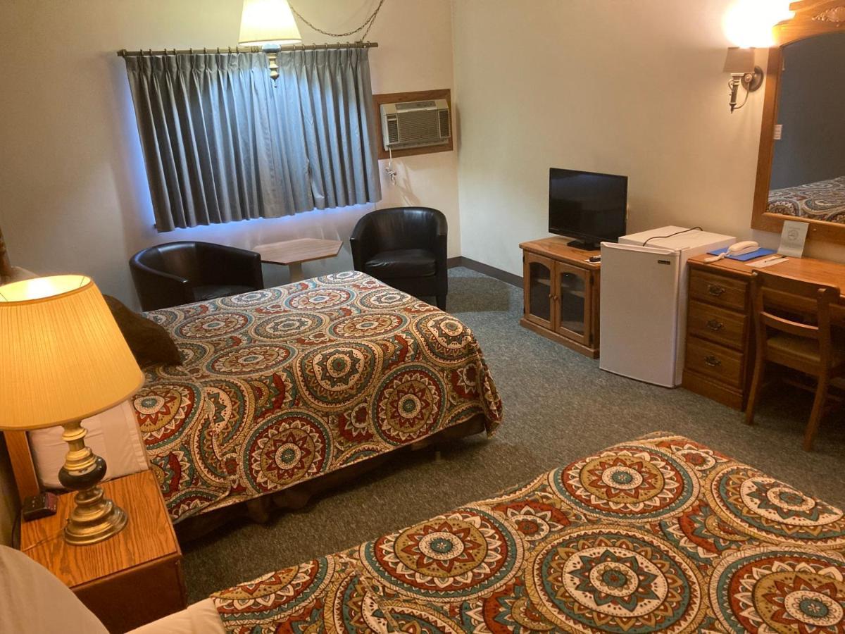 Clintonville Landmark Motel المظهر الخارجي الصورة