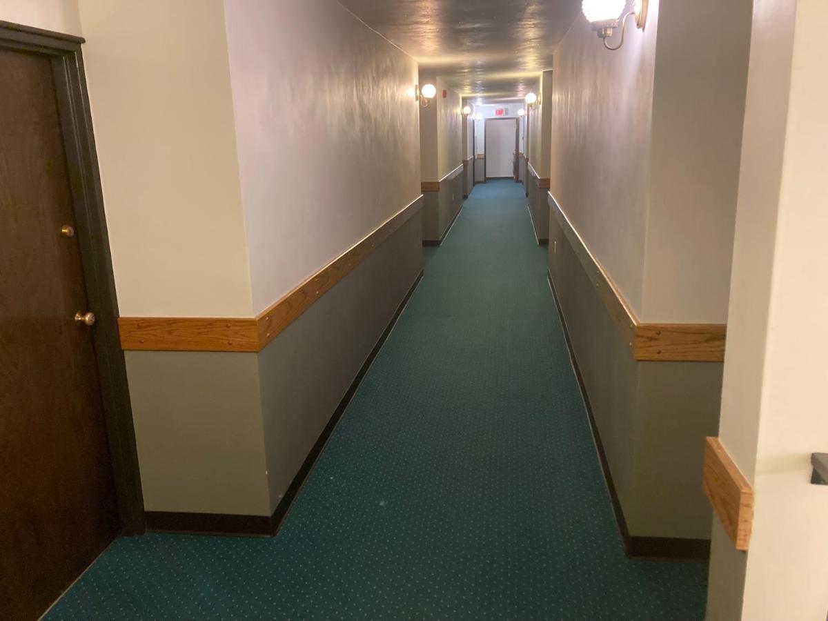 Clintonville Landmark Motel المظهر الخارجي الصورة