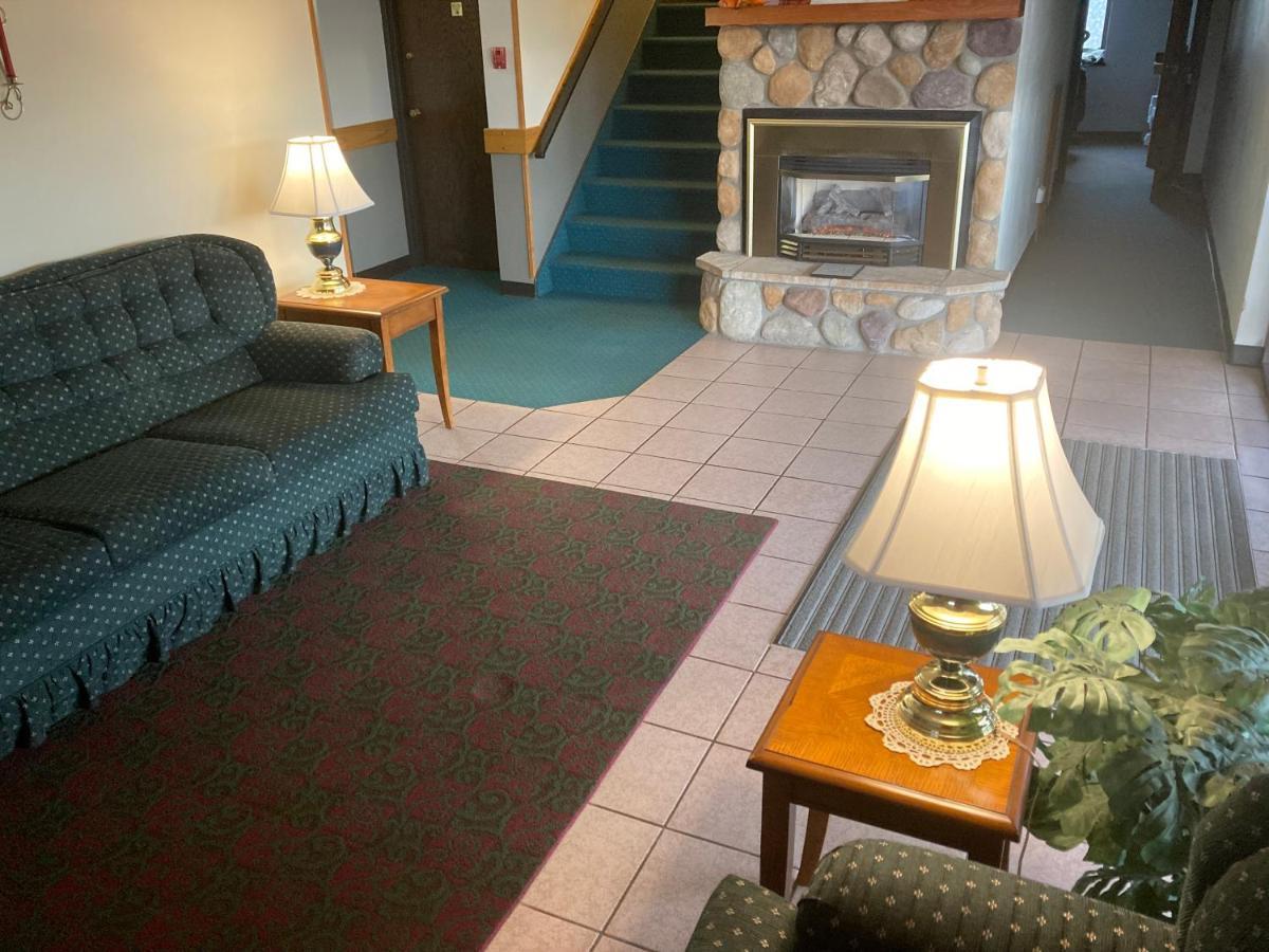 Clintonville Landmark Motel المظهر الخارجي الصورة