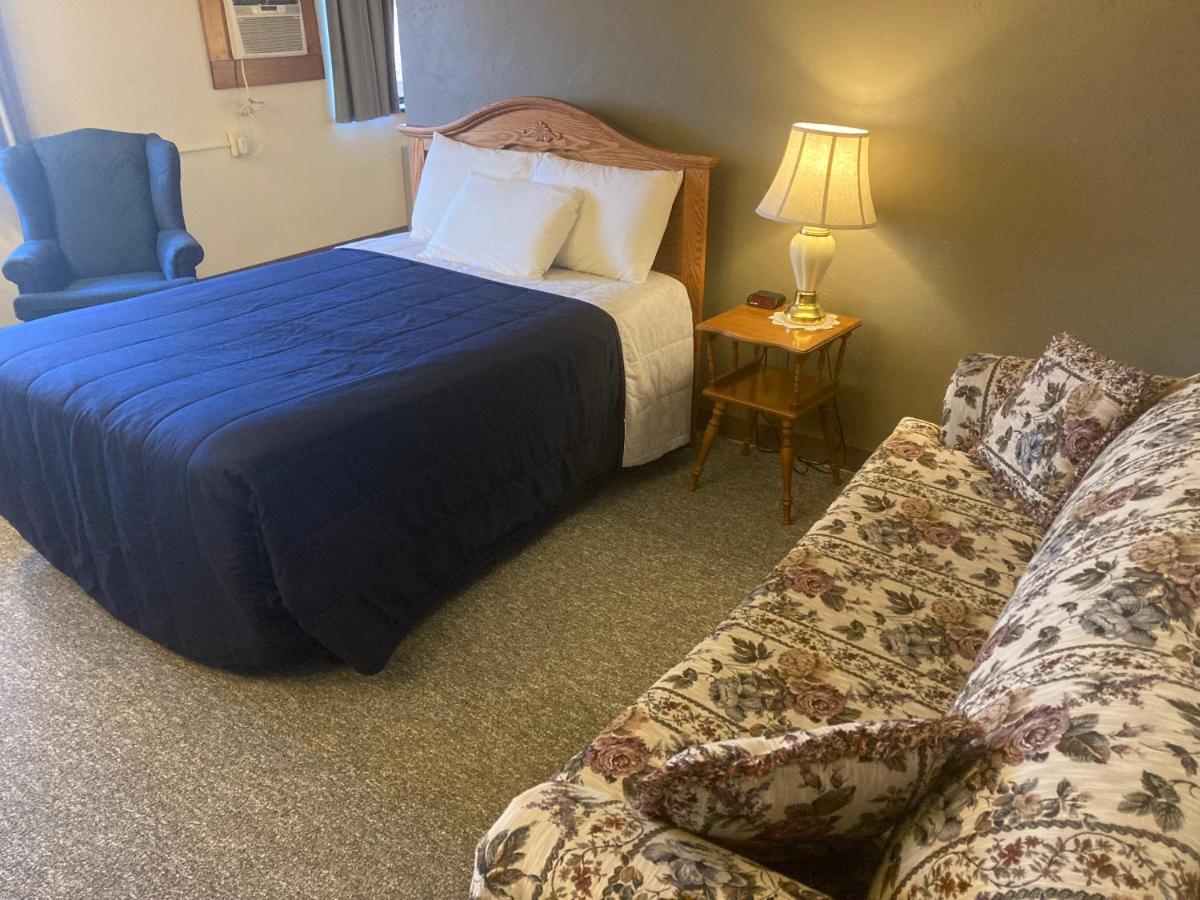 Clintonville Landmark Motel المظهر الخارجي الصورة